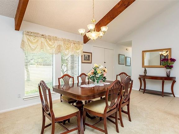 5th image of 250 Brown Cliff Ct