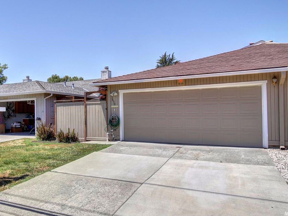 2nd image of 3030 53rd St