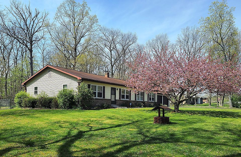 2nd image of 139 Pleasant Grove Rd