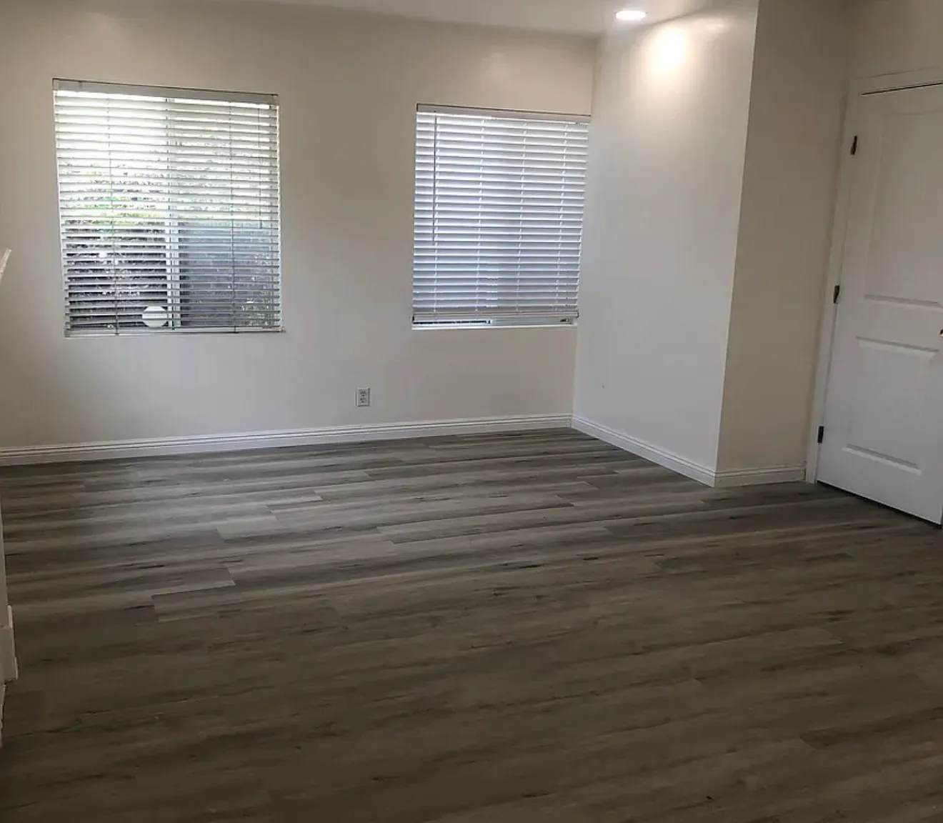 3 bed, 1200 sqft, $3,200 — Photo 4