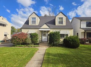 1005 S Mitchell Ave, Elmhurst, IL 60126