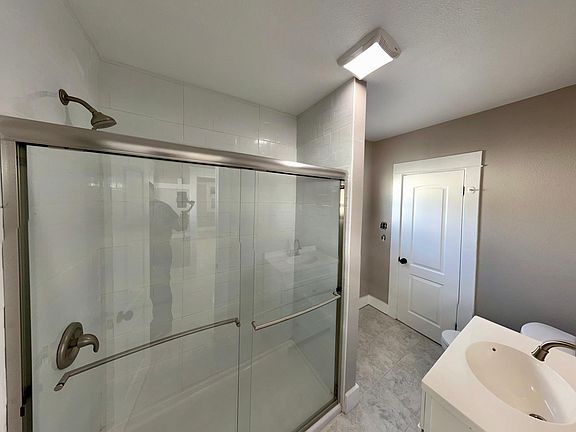 5th image of 12613 E Beverly Blvd