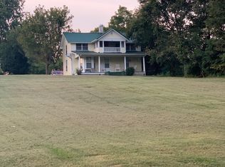 2535 Main St, Surgoinsville, TN 37873