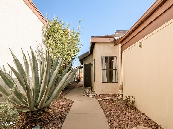 4th image of 4949 W Doria Dr