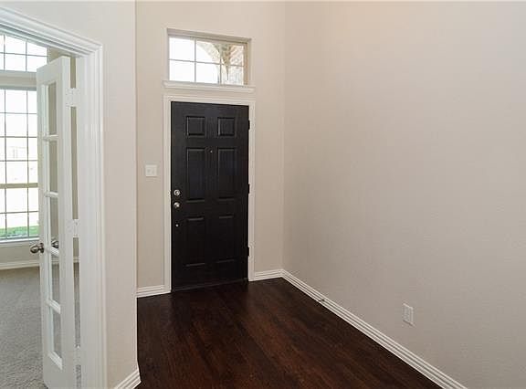 4th image of 5409 Fringetree Dr