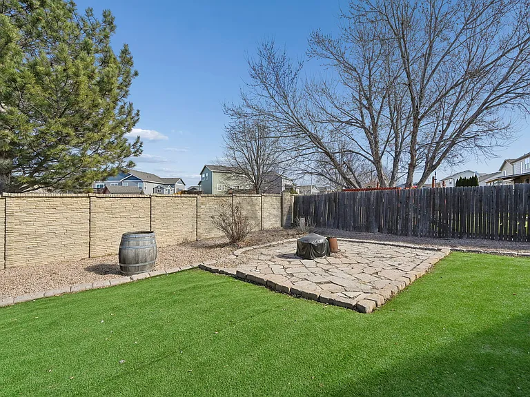 4910 Hawk Meadow Dr — Photo 20