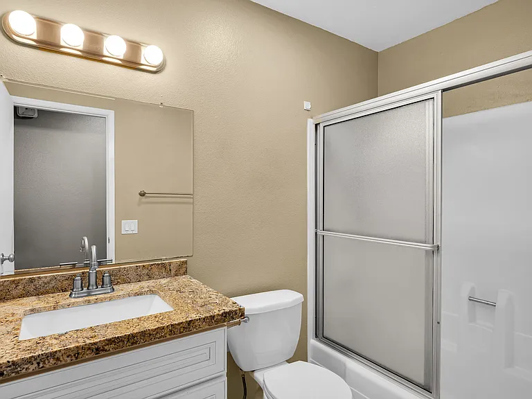 853 Hale Ct — Photo 19