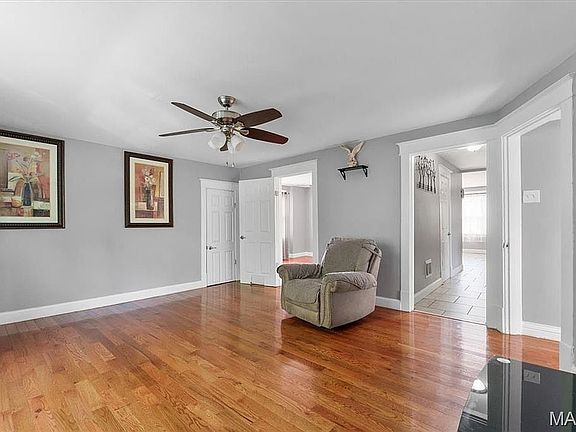 3rd image of 5140 Christy Ave #2
