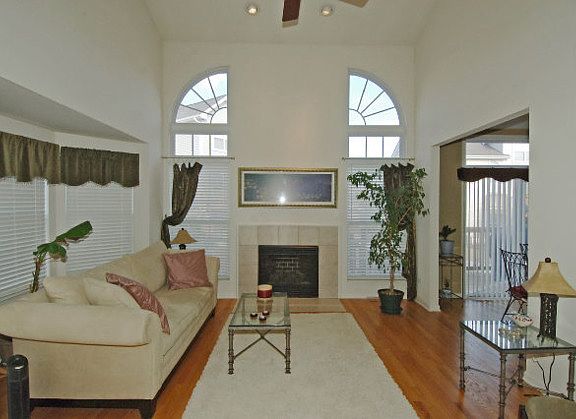 3rd image of 1273 Leonard Dr