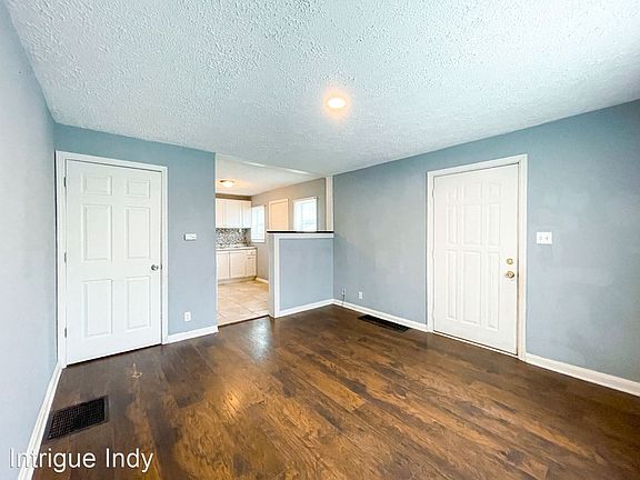 4th image of 4230 Crittenden Ave