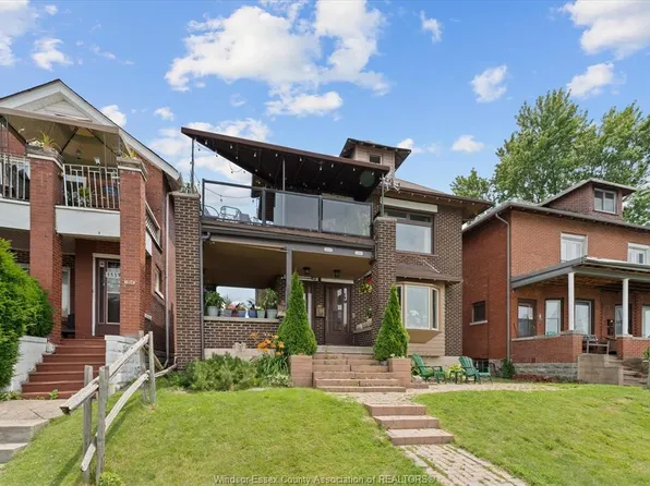 1331 Riverside Dr E, Windsor, ON N9A 2T8