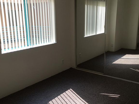 3rd image of 1350 Kelton Avenue # Second Floor