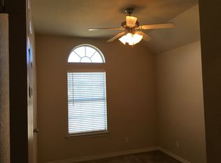 803 N Washburn St, Decatur, TX 76234