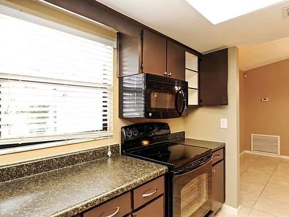 5th image of 14705 Willet Way