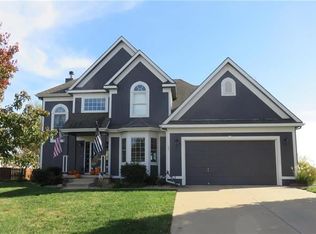 47 Holly Ln, Paola, KS 66071