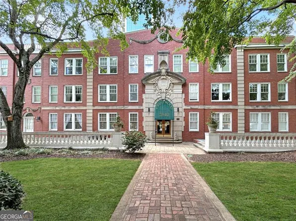 2840 Peachtree Rd NE APT 304, Atlanta, GA 30305