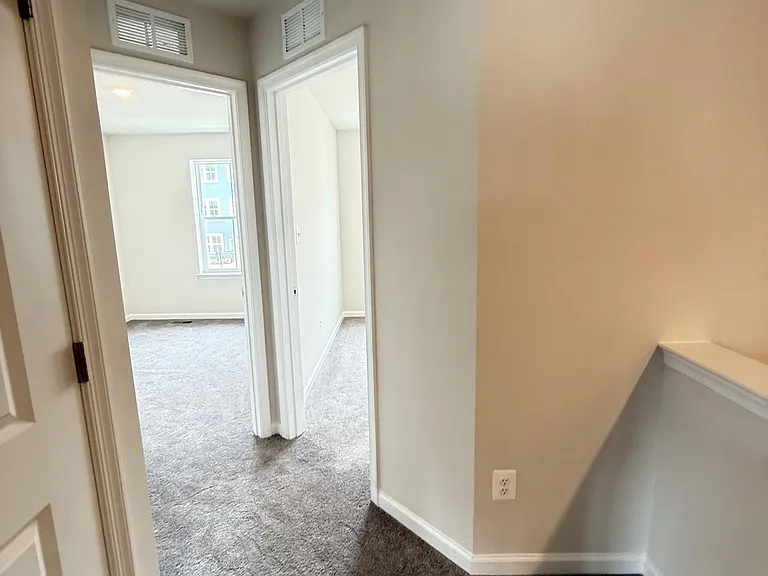 1353 Cedar Valley Rd — Photo 31