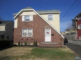 291 Windsor Rd, Wood Ridge, NJ 07075