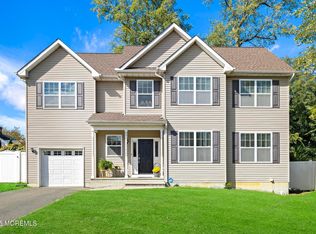 89 Orchard St, Freehold, NJ 07728