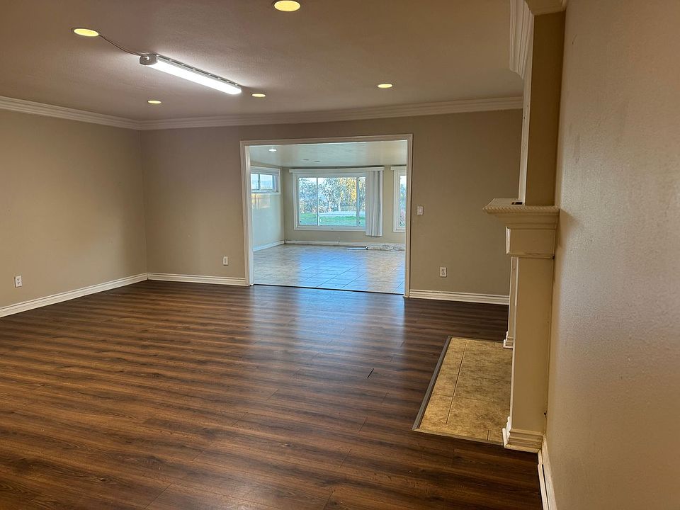 1st image of 7335 Prairie Mound Way