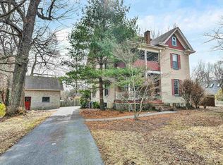 304 8th St, Radford, VA 24141