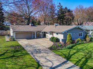 30209 Crestview Dr, Bay Village, OH