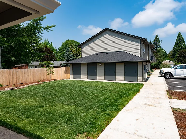Lebanon City Townhomes — Photo 5