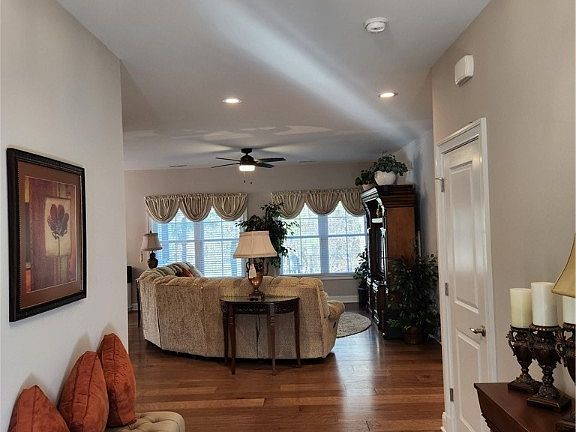 2nd image of 3403 Cobblestone Ct