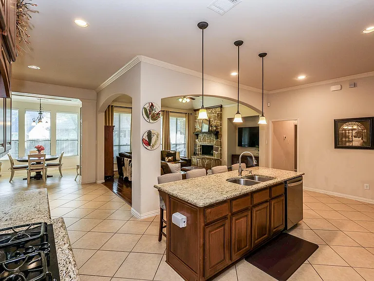 17007 Thomastone Ln — Photo 8
