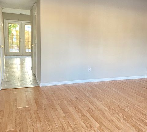 3rd image of 1321 Ruddy Oak Ct #1