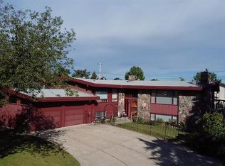 220 SE 3rd St S, Vulcan, AB T0L 2B0