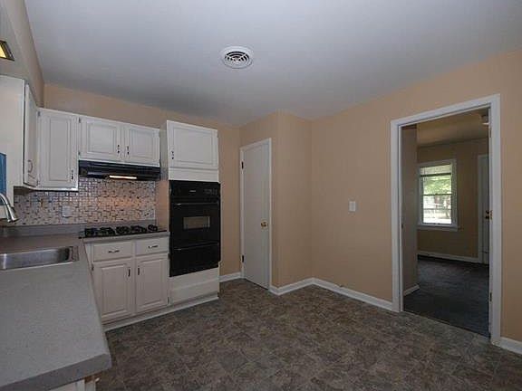 5th image of 159 Saint Cin Ln