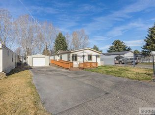 2143 N Whispering Pines Dr, Idaho Falls, ID 83401