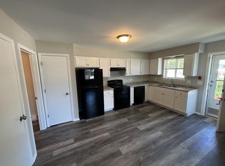 2101 Green Tree Rd APT 1, West Bend, WI 53090