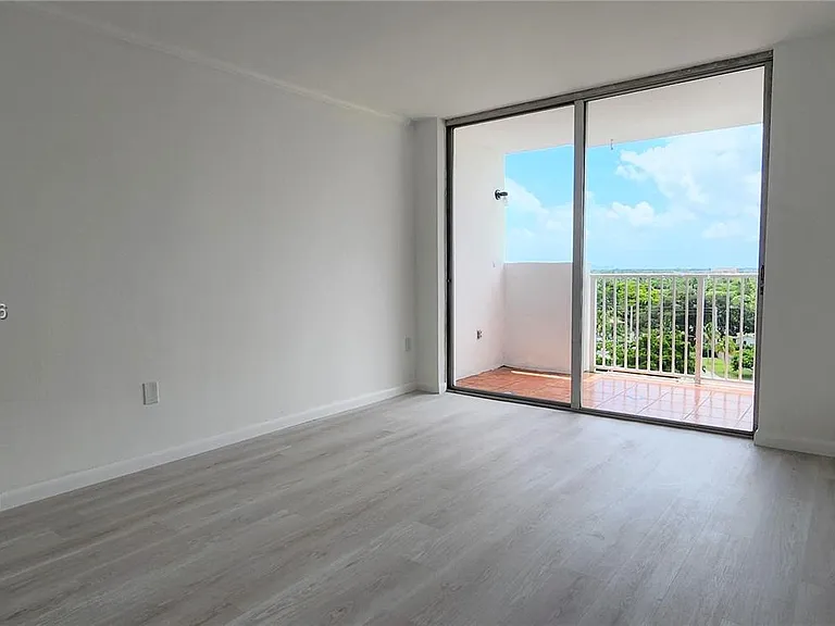 1200 NE Miami Gardens Dr #1005W — Photo 15