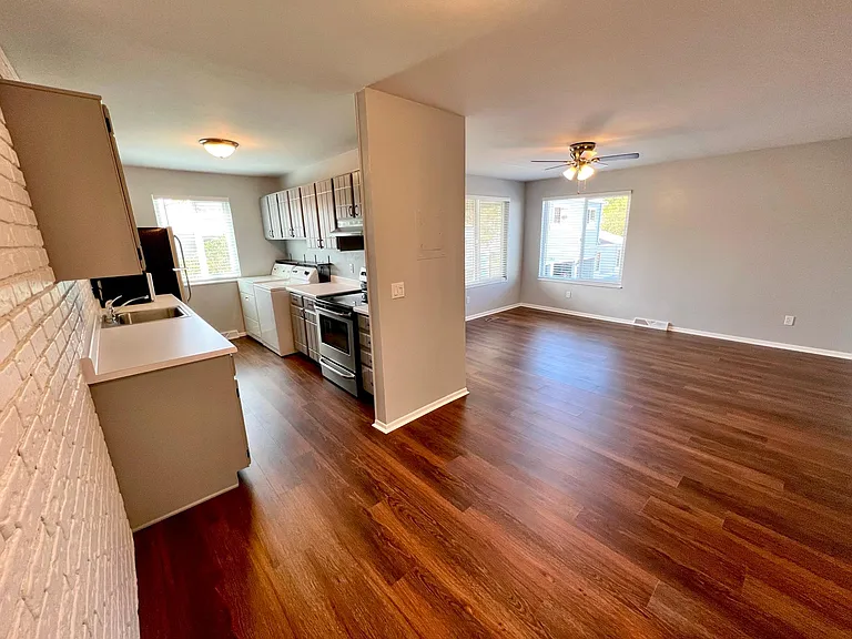 7931 Chase Cir #180 — Photo 1