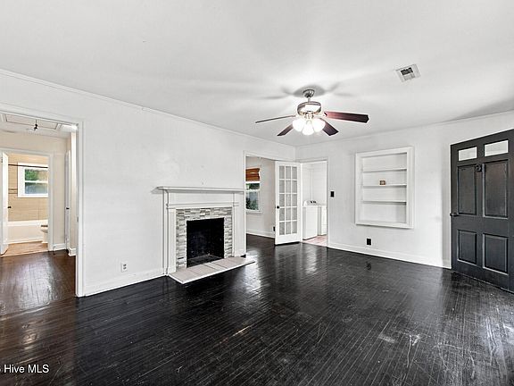 3rd image of 106 S Griffin Street