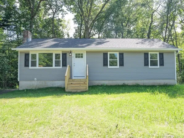 7 Cobblestone Road, East Granby, CT 06026