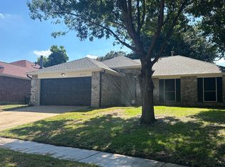 8336 Auburn Dr, Fort Worth, TX 76123