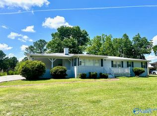 4207 Rainbow Dr, Rainbow City, AL 35906