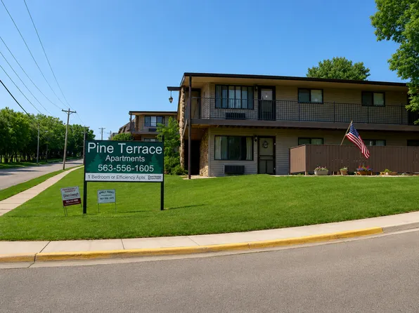 2269 Chaney Rd, Dubuque, IA 52001
