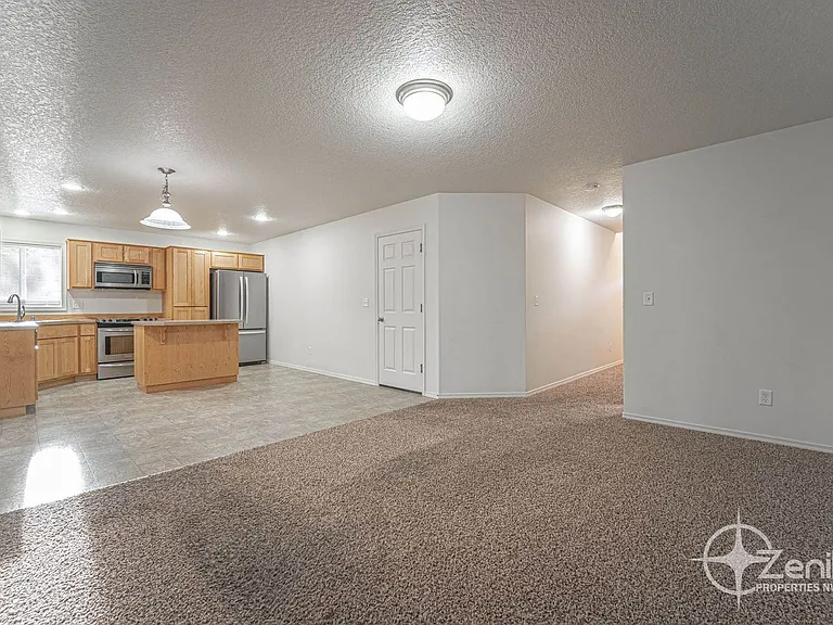 5242 N St — Photo 2