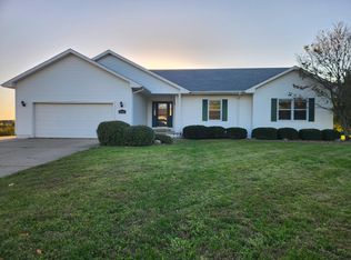 1015 S R St, Indianola, IA 50125