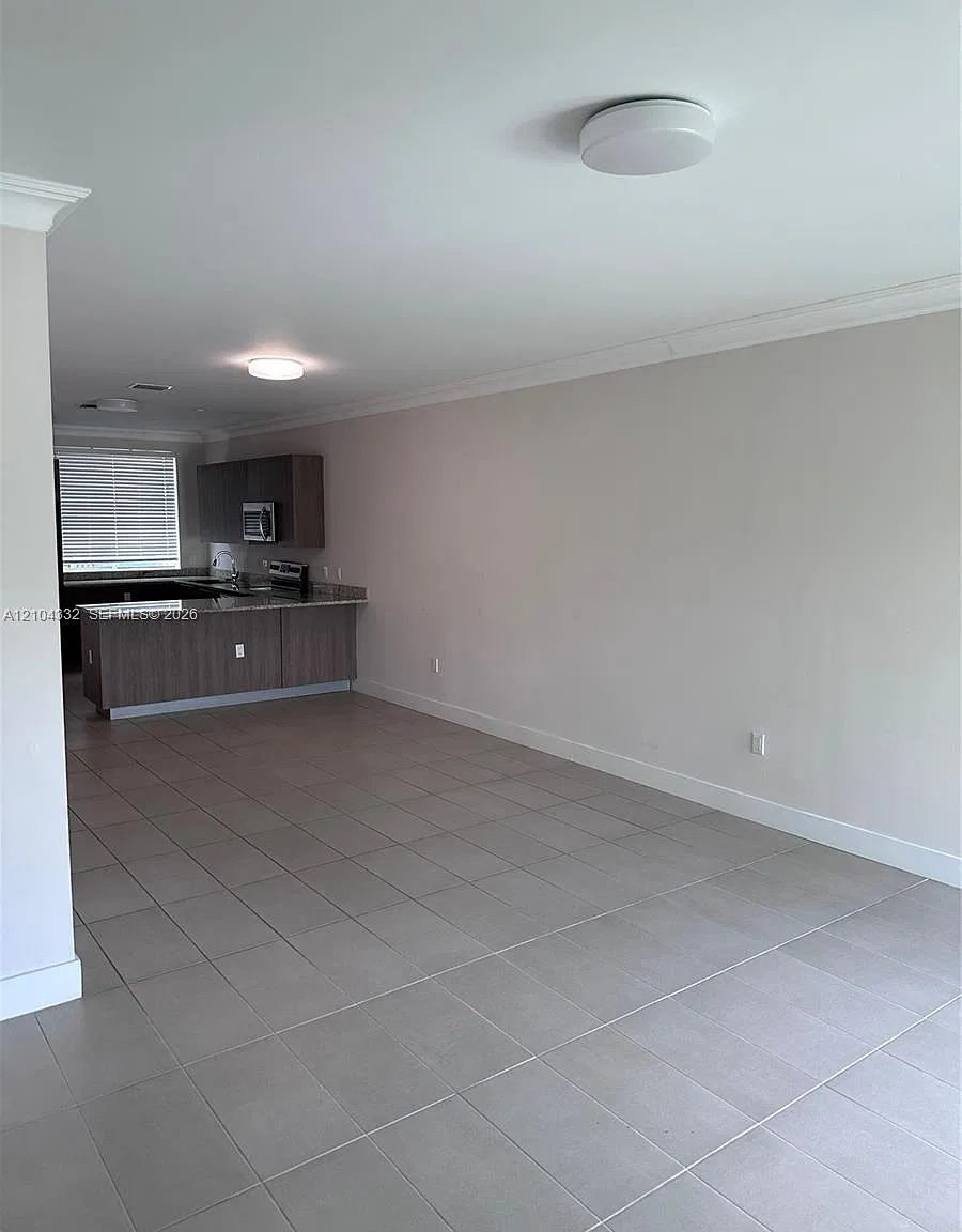 East Of 5th Townhomes — Photo 3