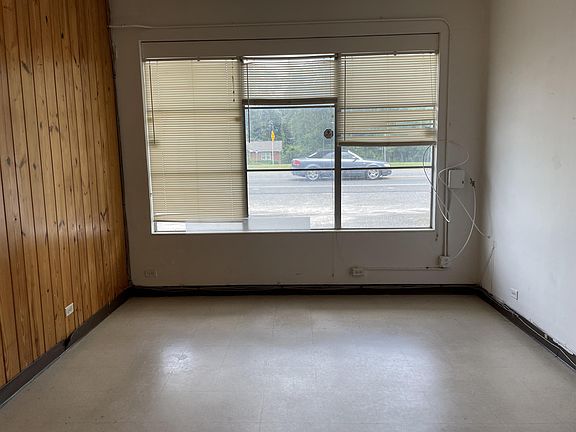 3rd image of 3010 Crawfordville Hwy #B