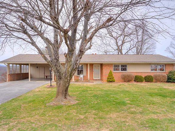2nd image of 1505 Claremont Ct