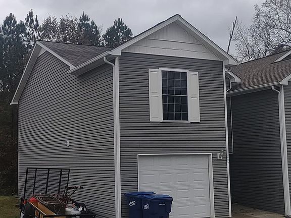 3rd image of 297 Tara Ct #0