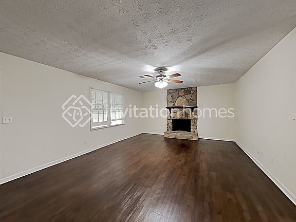 4th image of 1347 Candlelite Ln