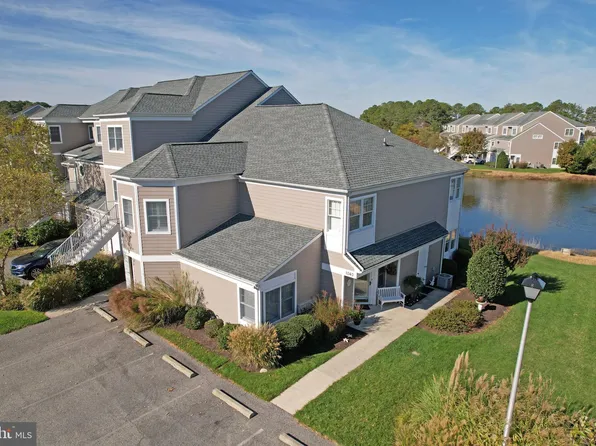 38233 Lake Dr APT 1040, Selbyville, DE 19975