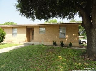 6913 Grass Valley Dr, Leon Valley, TX 78238